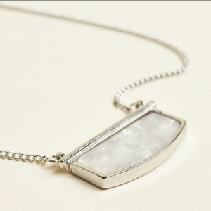Mint Mongoose Sliver Necklace